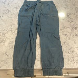 A new day cargo utility joggers